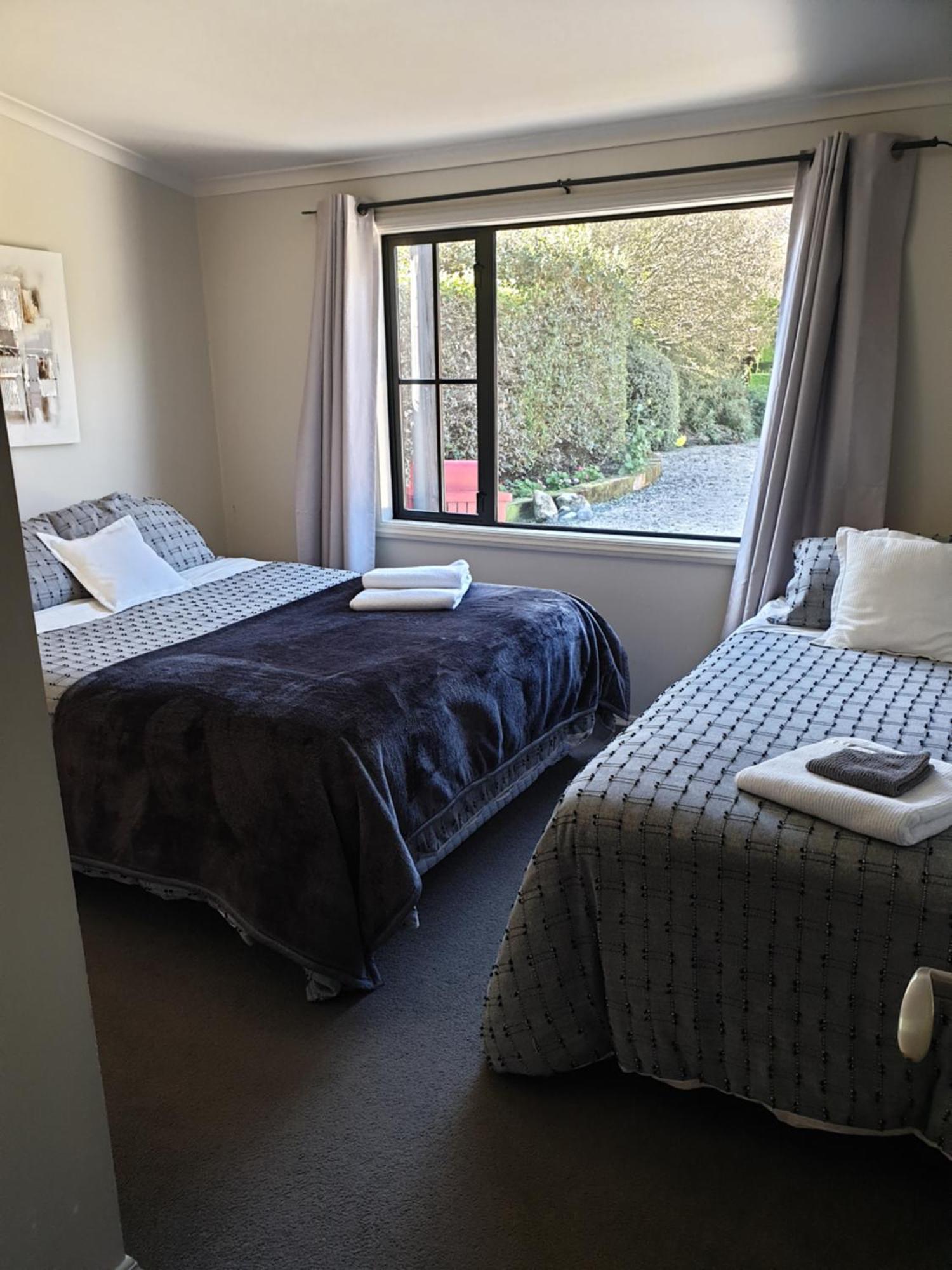 Accommodation At Lakeside Oamaru Exterior photo